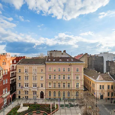 3bedroom Triplex Rooftop Διαμέρισμα *