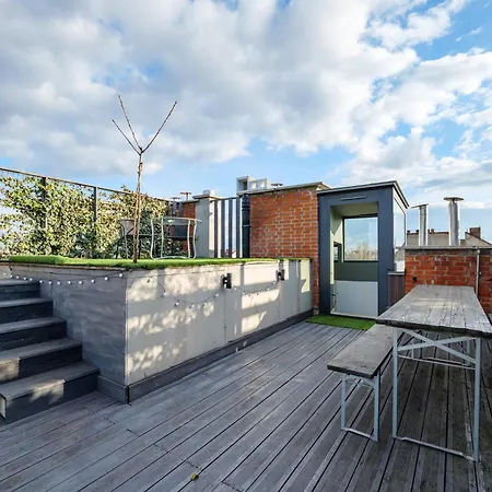 3bedroom Triplex Rooftop Διαμέρισμα *