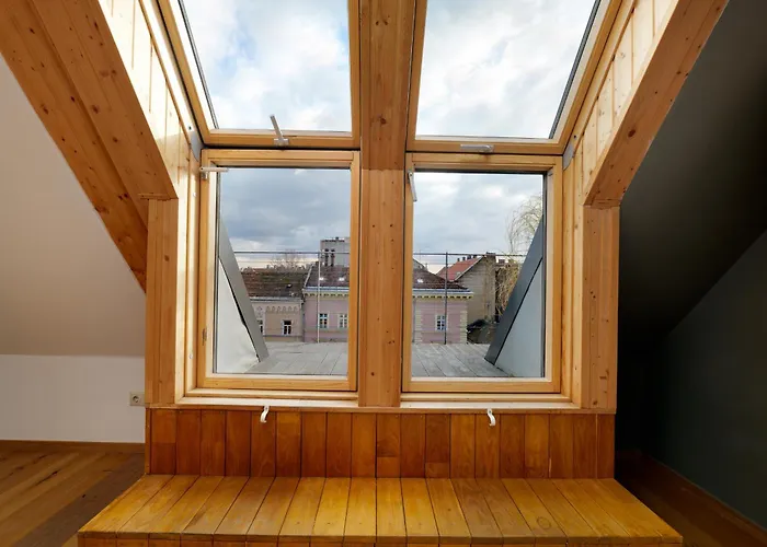 3bedroom Triplex Rooftop *
