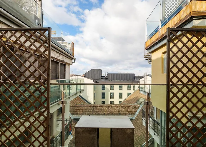 3bedroom Triplex Rooftop