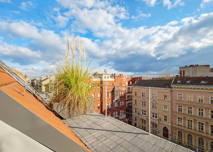 3bedroom Triplex Rooftop *