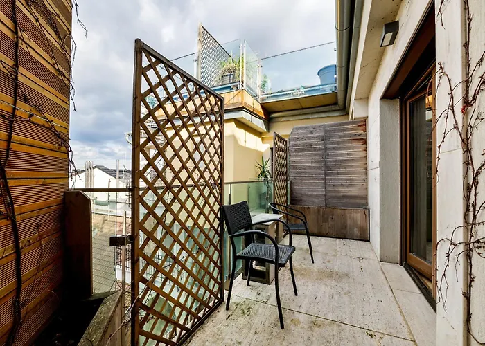 3bedroom Triplex Rooftop Budapest