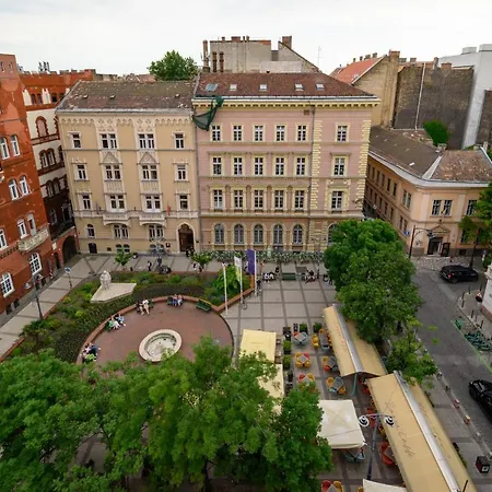 3bedroom Triplex Rooftop アパート