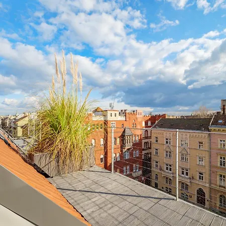 3bedroom Triplex Rooftop *